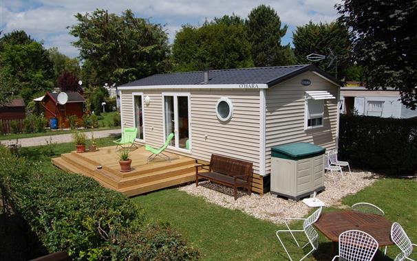 Rental of mobile home and tent at Camping Château de Bouafles, 4-star campsite, location camping caravanning, mobile home, sale new and used mobile homes near Rouen, camping edge of Seine in the Eure in Upper Normandy - Chateau de Bouafles