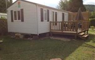 The mobile homes of Camping Chateau de Bouafles in Giverny 27 Eure Normandy - Chateau de Bouafles