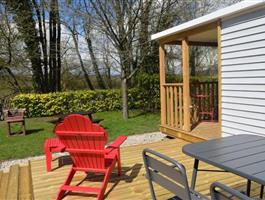 The mobile homes of Camping Chateau de Bouafles in Giverny 27 Eure Normandy - Chateau de Bouafles
