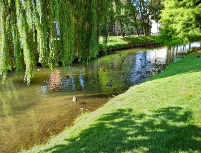 Evreux near Camping Castle Bouafles, camping 4 stars, location camping caravanning, mobile home, sale new and used mobile homes near Rouen, camping edge of Seine in the Eure in Upper Normandy