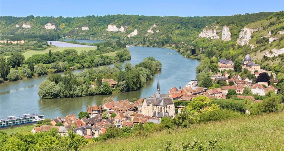 Les Andelys close to Camping Château de Bouafles, campsite 4 stars Eure in Haute Normandie