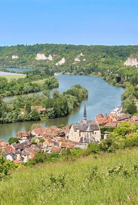 Les Andelys close to Camping Château de Bouafles, campsite 4 stars Eure in Haute Normandie - Chateau de Bouafles