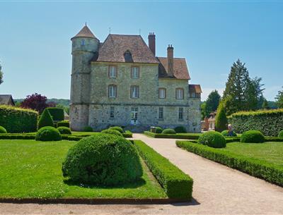 Castle Vascoeuil near Camping Castle Bouafles, near Giverny in the Eure