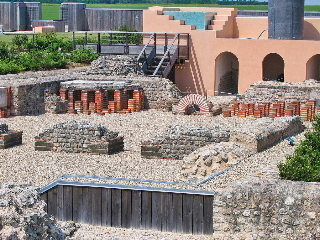 Gisacum, buried city near Camping Château de Bouafles, 4-star campsite, Seine River in the Eure in Haute Normandie - Chateau de Bouafles